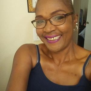 Meet your Posher, Yolanda